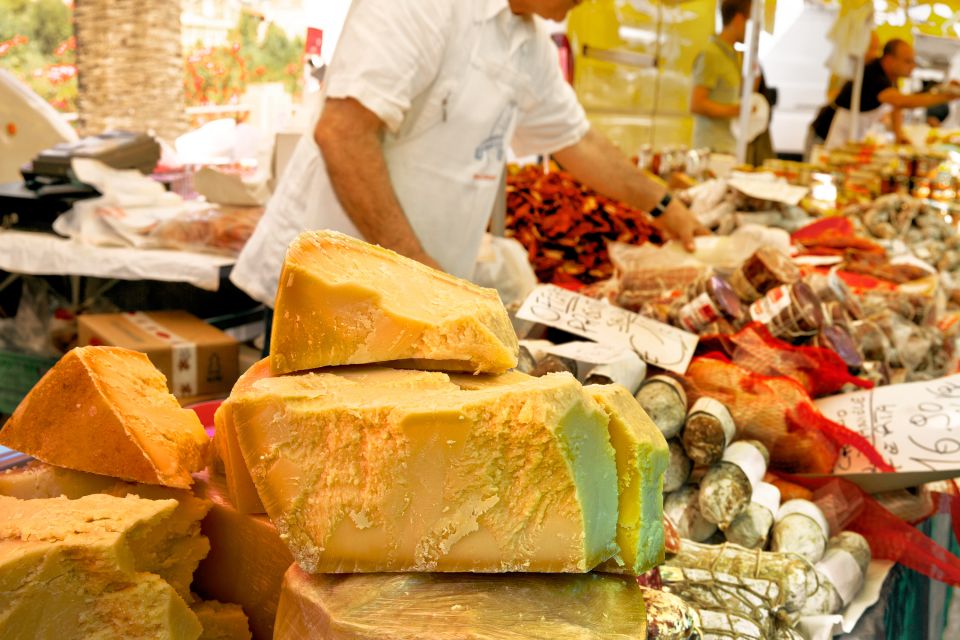 Rome: The Vatican Market Experience Tasting and Class - Should you book this Rome food-and-history tour?
