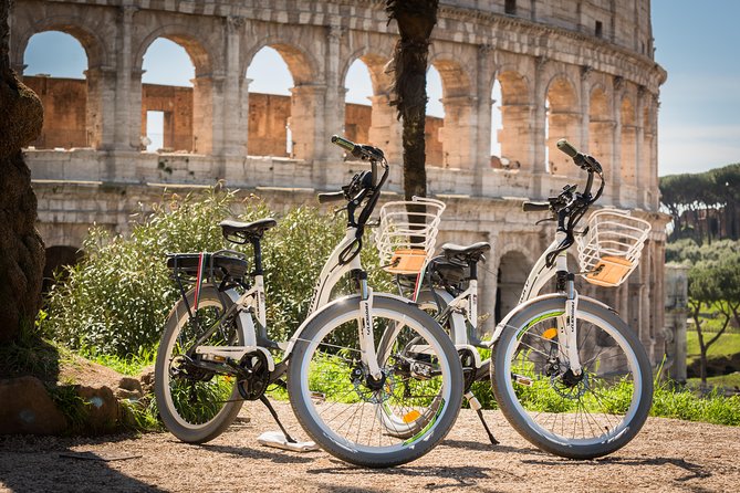 Rome Tiber cycle path: Electric & Muscle Rental Bike - A Tiber River Ride that keeps Rome manageable