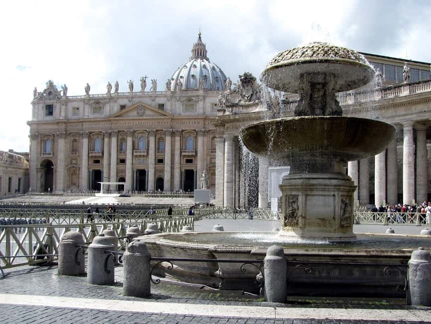Rome: Ticket and Tour Vatican Museum and Sistine Chapel - Vatican Museums with a guide: why the order matters