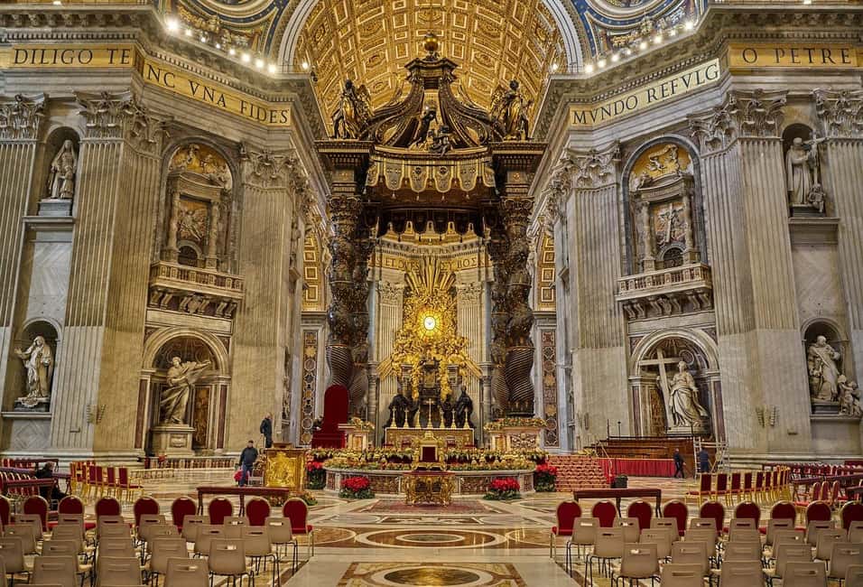 Rome: Ticket and Tour Vatican Museum and Sistine Chapel - Sistine Chapel: what you gain from a guided focus