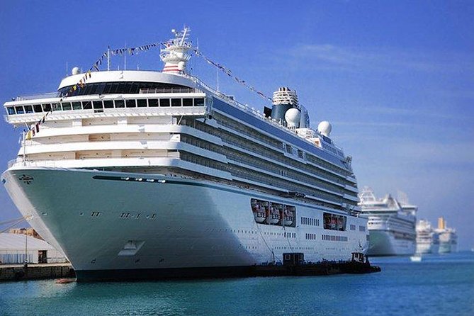 Rome to Civitavecchia Cruise Port Transfer - The Comfort Part: A/C Van, Driver Help, and a Calm Ride Out of the City