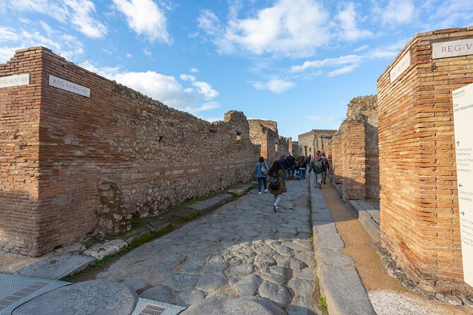 Rome to Pompeii, Sorrento & Capri: 2-Day South Italy Tour - What this Rome-to-Southern-Italy tour is really like in practice