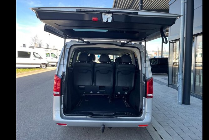 Rome to Positano Private Mercedes Transfer with Pickup - Optional Stops: Pompeii, Sorrento, and Vesuvius Add-ons