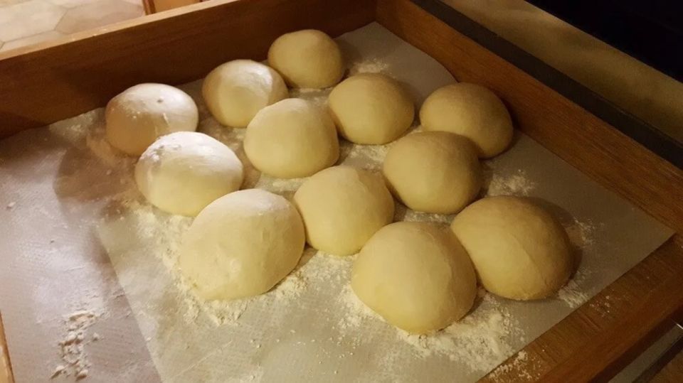 Rome: Traditional Pizza and Gelato Making Class - Gelato making in a real-world way