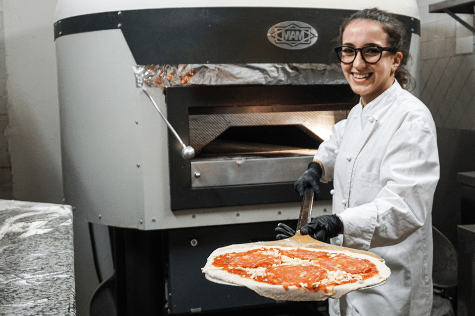 Rome: Traditional Pizza Cooking Class near Piazza Navona - Drinks and food after class: the osteria experience continues