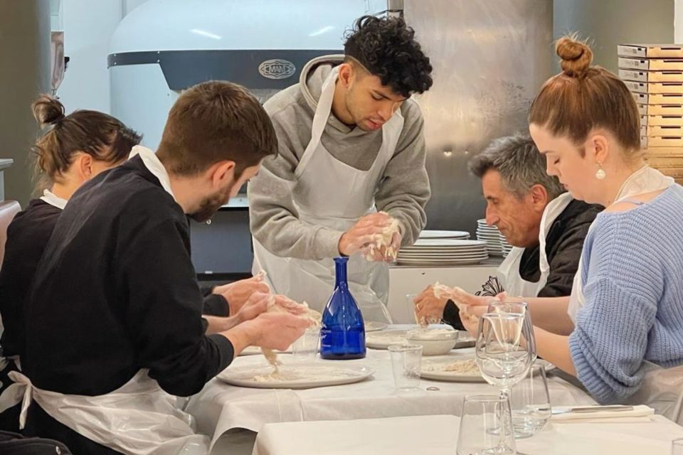 Rome: Traditional Pizza Cooking Class near Piazza Navona - What makes it feel authentic, not touristy