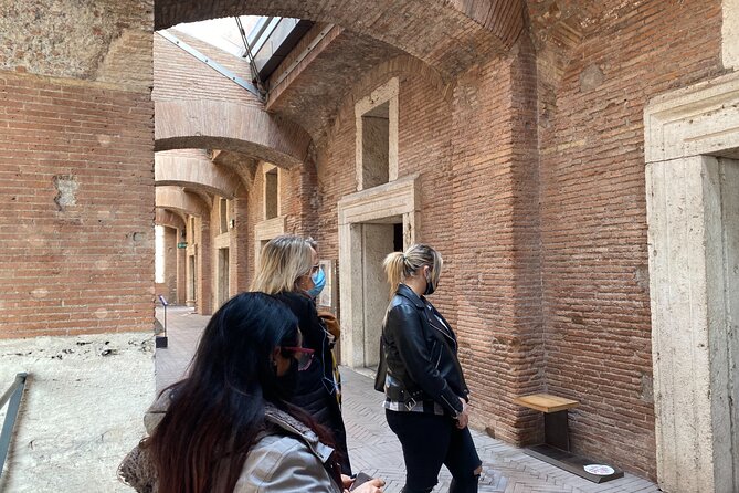 Rome: Trajan's Market Experience with Elevator Option - The smartphone audioguide app: turning ruins into a story