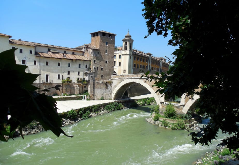 Rome: Trastevere and Jewish Ghetto Highlights Tour - Santa Maria in Trastevere: A Short Church Stop That Makes the Neighborhood Make Sense