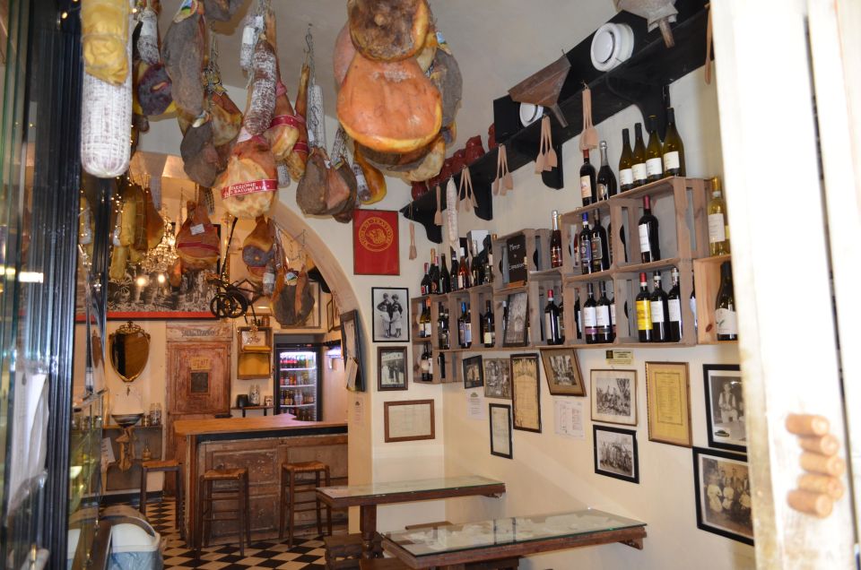 Rome: Trastevere and Jewish Ghetto Street Food Walking Tour - Tiber Island and the Short Guided Break That Resets the Mood