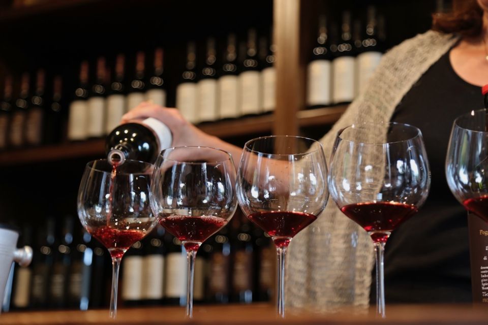 Rome: Trastevere Food and Wine Tasting Tour - Trastevere food and wine: why this part of Rome hits different