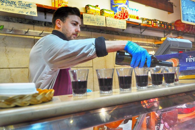Rome: Trastevere Food Tour Wine Tasting and Local Expert Guide - Stop 1: Trastevere by Night Food and Wine (Family Eateries + Street Food)
