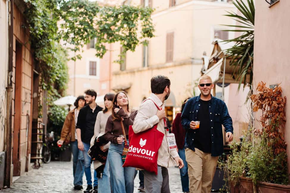 Rome: Trastevere Food, Wine & Spritz Evening Tour - Prosecco and Prosciutto: The Palate-Setter Moment