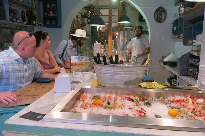 Rome Trastevere Walking Food Tour - Stop 3: Pizza Bread and Choosing Your Roman Pick