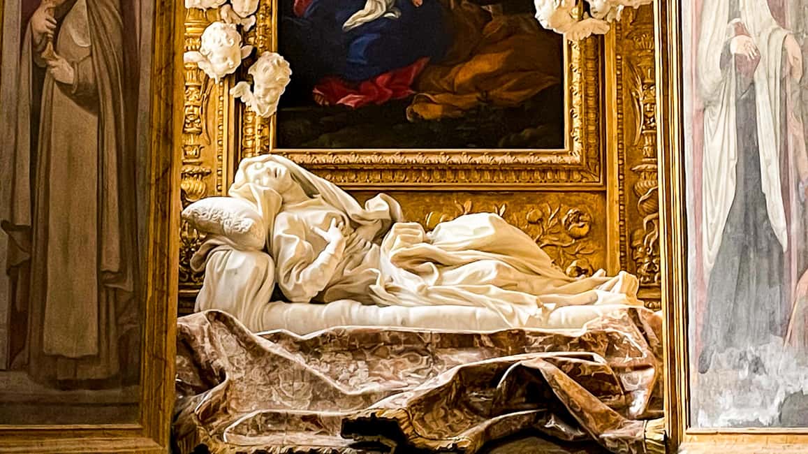 Rome: Trastevere with Underground Crypt & Jewish Ghetto tour - San Francesco a Ripa: The First Stop Sets the Tone