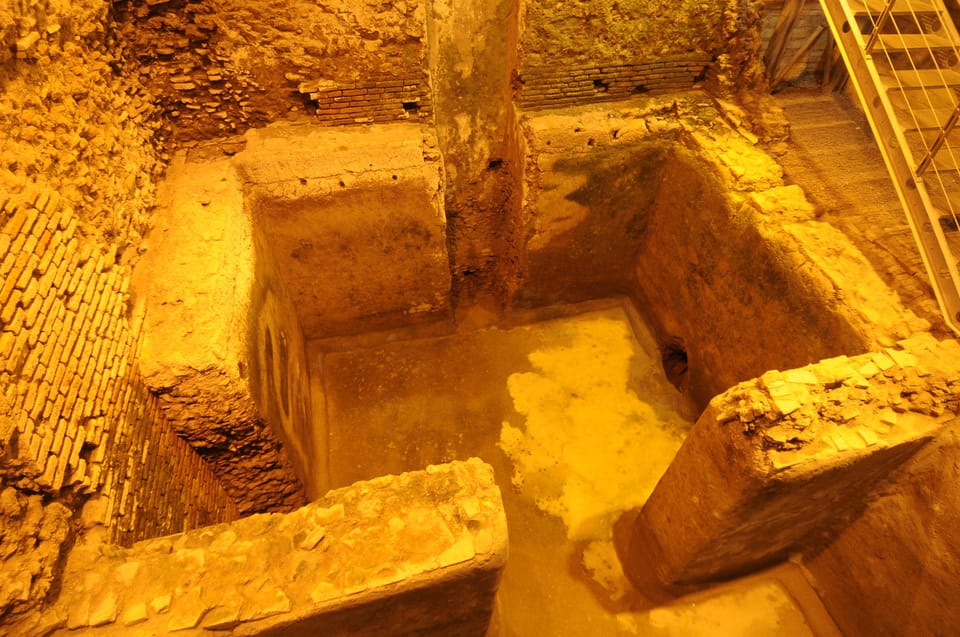 Rome: Trevi Fountain District Underground Tour and Ice Cream - What kind of group you are: who this fits best