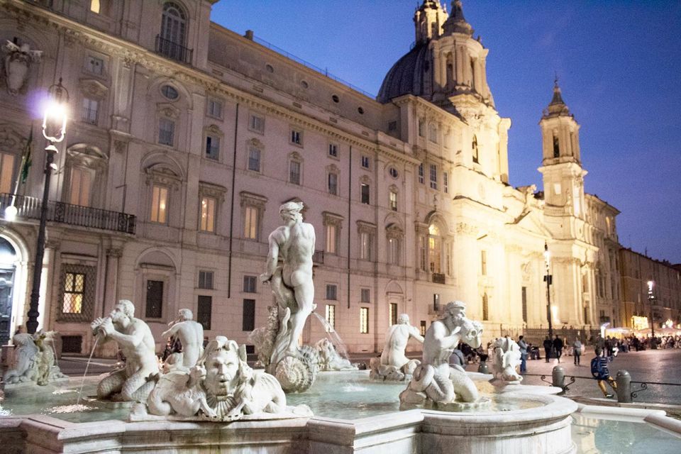 Rome: Trevi Fountain & Other Highlights Guided Tour at Night - Trevi Fountain After Dark: The Big Moment, With the Right Explanations