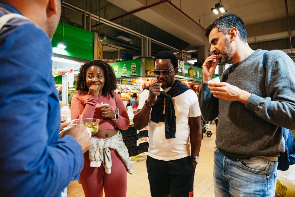 Rome: Trionfale and Prati Food and Wine Tasting Tour - Roman pizza, salumi, and cheese: how to taste without overthinking it