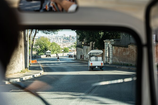 Rome Tuk-tuk Tour with Hotel Pickup and Prosecco - Hotel pickup and the electric tuk-tuk comfort factor