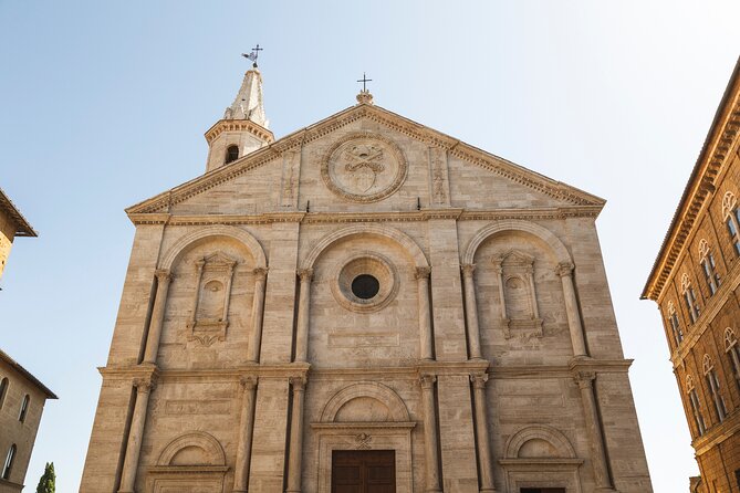Rome: Tuscany & Montepulciano Day Trip with Lunch & Wine Tasting - Lunch at a Tuscan farm: three courses, wine pairing, and the Brunello factor