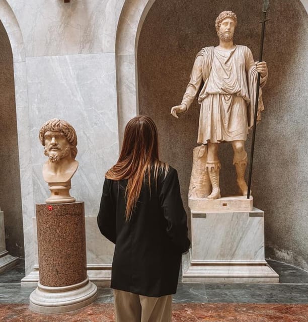 Rome: Ultimate Vatican Experience With Tickets and Breakfast - Navigating the Entrance: How the Meet-and-Go Typically Works