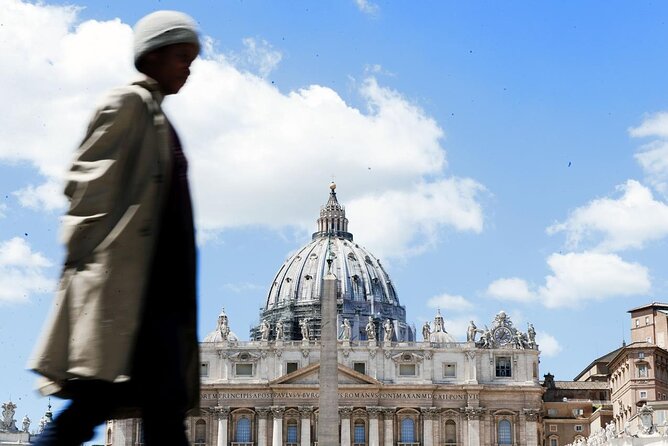 Rome Uncovered: Private City Highlights, Catacombs & Wine Tasting - Catacombe di San Callisto: the Crypt of the Popes in real time