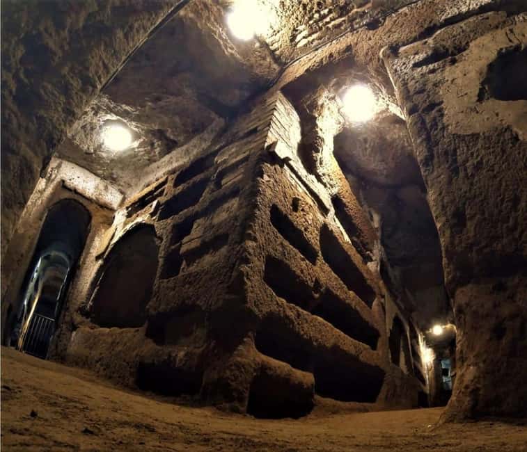 Rome: Underground Catacombs Guided Tour with Transfer - The 1.5-hour guided tour: what you’ll actually do underground