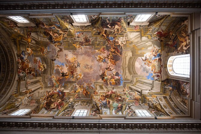 Rome underground: Piazza Navona, the Illusion Church and Pantheon - The Pantheon area: what you learn from the outside