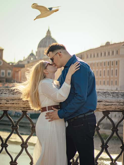 Rome: Vatican and Castel Sant'Angelo Private Photoshoot - Castel Sant’Angelo photo stop: making the fortress feel personal