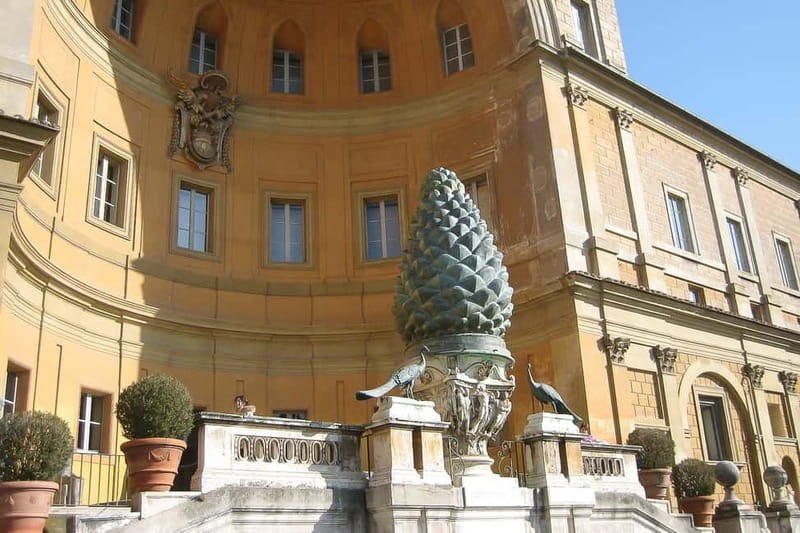 Rome: Vatican Early Morning Private Tour - Courtyard of the Pigna: The “Before the Rooms” Moment