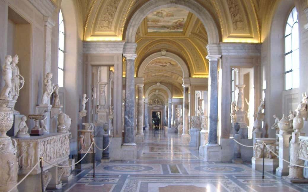 Rome: Vatican Museum and Sistine Chapel Official Guided Tour - Sistine Chapel finale: Michelangelo’s ceiling and the story behind it