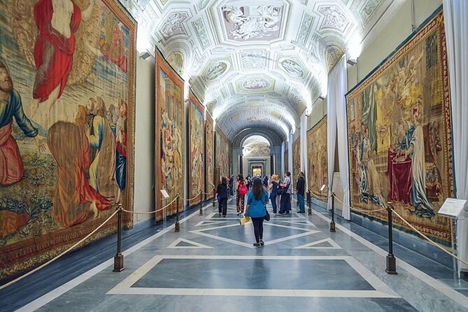 Rome: Vatican Museum & Sistine Chapel Skip-The-Line Tickets - Entering the Vatican Museums: Express Security and the “Go With the Flow” Reality