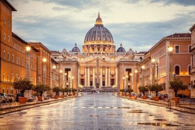 Rome: Vatican Museum & Sistine Chapel Skip-the-Line Tickets - Meeting Point Check-In, Headsets, and Staying Sane
