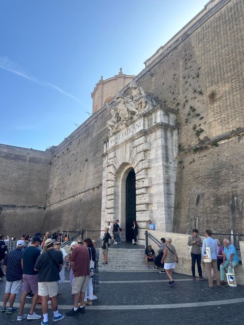 Rome: Vatican Museum & Sistine Chapel Skip-the-Line Tour - Meeting near the Vatican and how the 2.5 hours actually plays