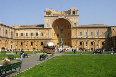 Rome: Vatican Museums and Colosseum Private Tour with Transfers - Hotel pickup and private transfers: the quiet value