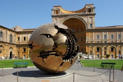 Rome: Vatican Museums and the Sistine Chapel Guided Tour - Meet your guide and get through the Vatican entry setup