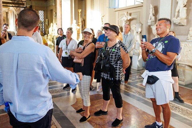 Rome: Vatican Museums & Sistine Chapel Fun Tour - Meeting at Via Santamaura 12: how to start smoothly