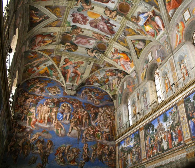 Rome: Vatican Museums & Sistine Chapel Private Evening Tour - Meeting at Café Vaticano and getting in quickly