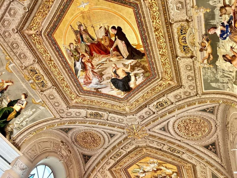 Rome: Vatican Museums, Sistine Chapel Tour & Basilica Access - Sistine Chapel finale: Michelangelo, but also the closure reality