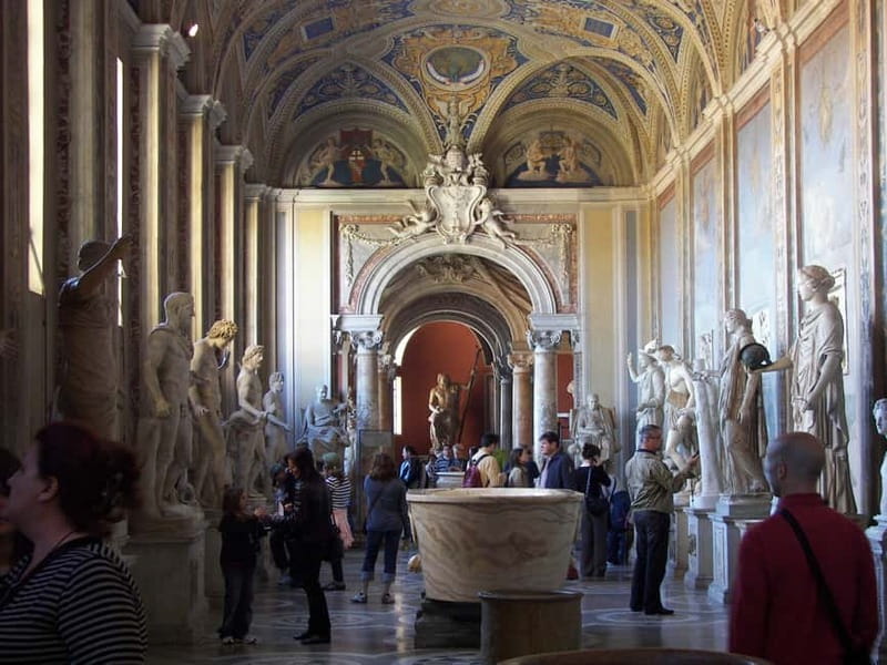 Rome: Vatican, Sistine & St. Peter's Fast Track Private Tour - Vatican Museums highlights: Maps, Raphael Rooms, and the Pigna courtyard