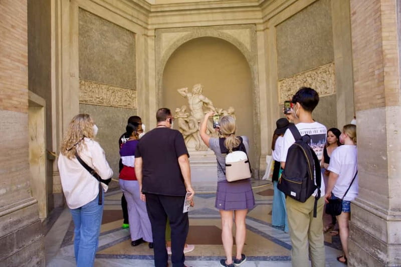 Rome: Vatican & St Peter's Basilica: unlock the wonders - St. Peter’s Basilica in 30 minutes: what you’ll see and what’s not included