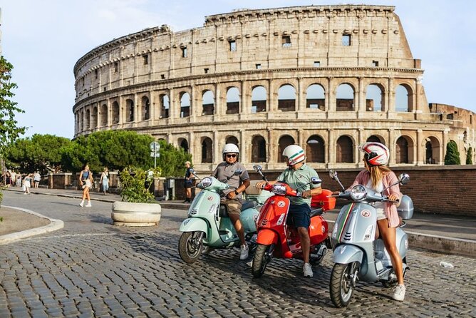 Rome: Vespa 125cc Daily rental - A 125cc Vespa Rental That Fits Real Rome Time