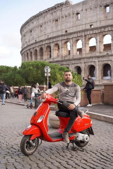 Rome Vespa: City Highlights Sightseeing Tour by Vespa - The live guide: what you’ll actually get from the history