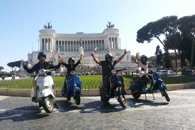 Rome Vespa Grand Tour - Riding to the Vatican: changing atmosphere, same grand scale