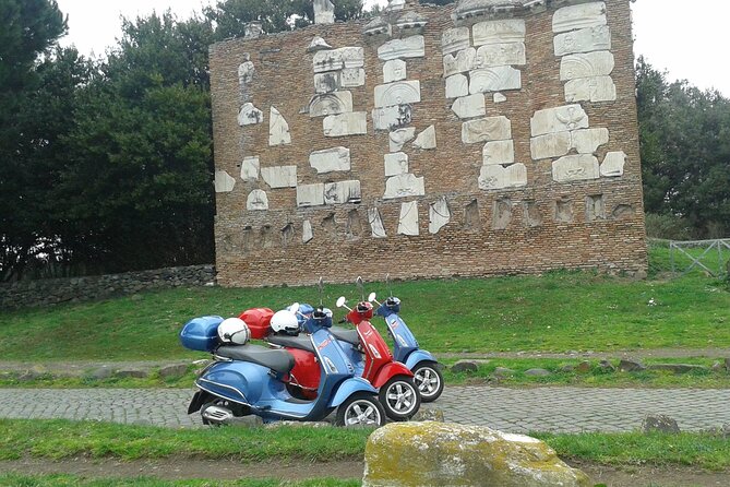 Rome Vespa Primavera 125 cc Rental - 72 Hours Rental - The safety setup: what to expect at check-in