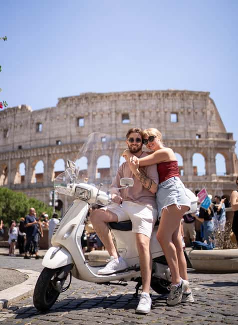 Rome: Vespa scooter tour "When in Rome" - Why a Rome Vespa tour feels different from the usual sightseeing