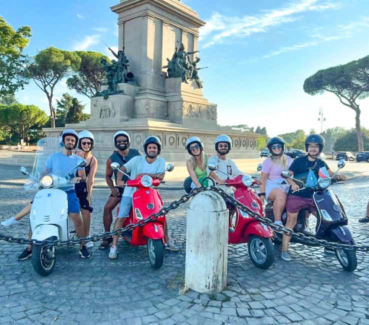 Rome: Vespa scooter tour "When in Rome" - Getting on board: meeting at Snack Bar Venezia and the ride setup