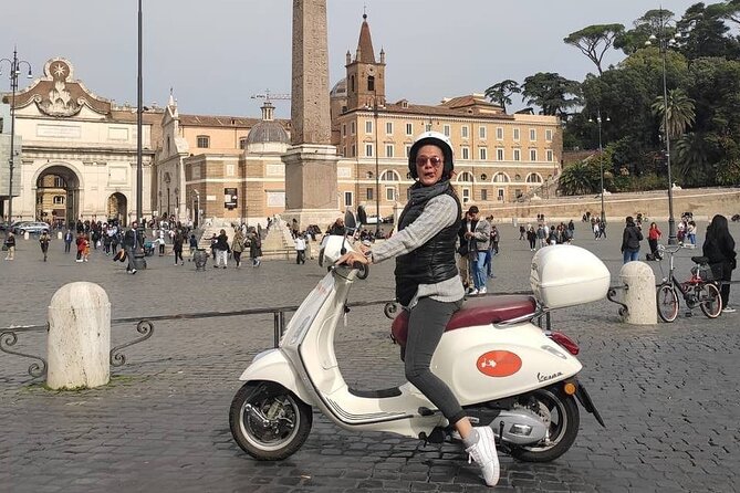 Rome Vespa Tour with Gelato Stop - Getting set up at Vittoria Rent and learning the rhythm