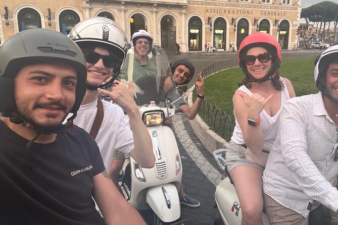 Rome Vespa tour with Pro Photographer - Aventine Hill and Giardino degli Aranci: views plus the orange-tree illusion
