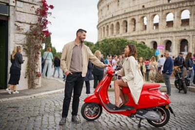 Rome Vespa Tour with Professional Photoshoot - Meeting At Cafe Roma and the 1.5-Hour Rhythm