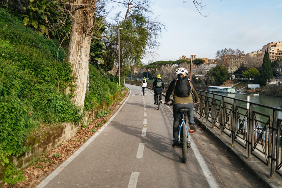 Rome: Villa Borghese, Villa Ada, and Coppedè E-Bike Tour - Villa Ada: The Big Roman Park Escape You Can Actually Finish